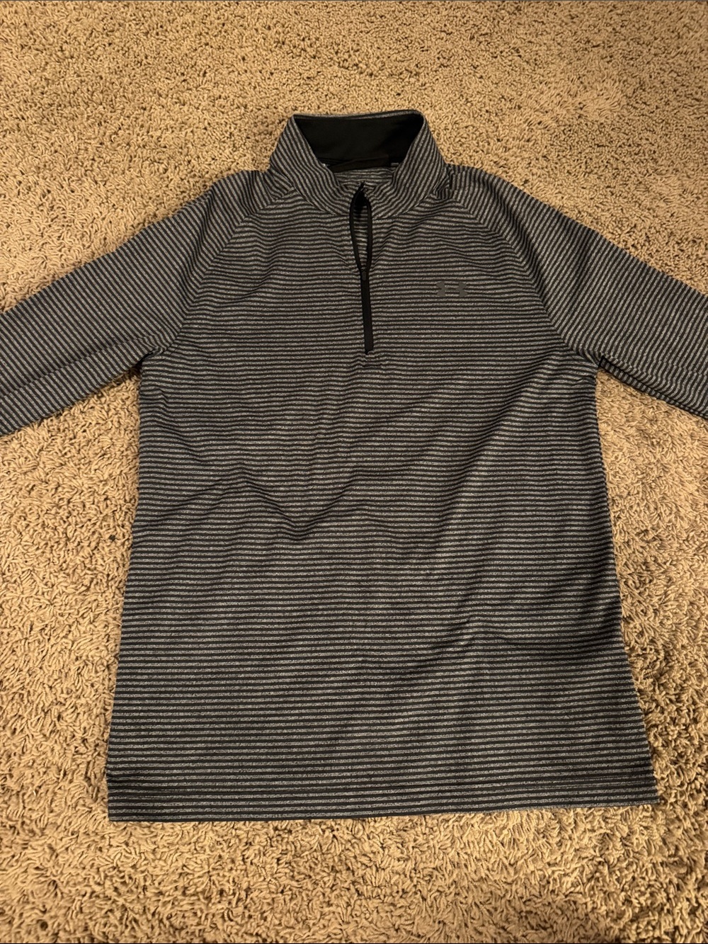 Under Armour Men's Black & Gray Striped Golf Quarter-Zip Pullover
